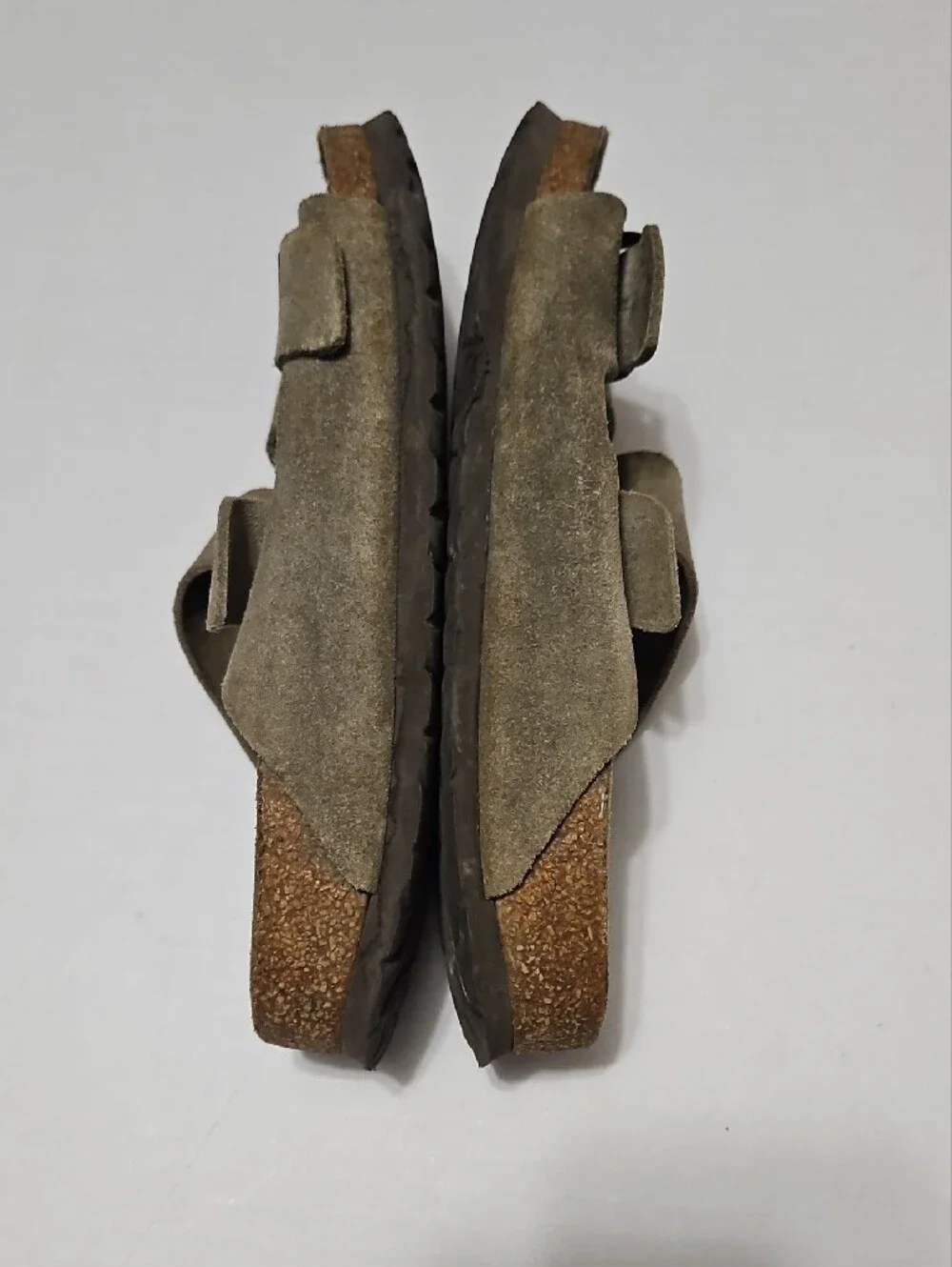 Birkenstock Unisex  ArizonaDouble Strap Buckle Sandals in Olive Gray Size 40(9)